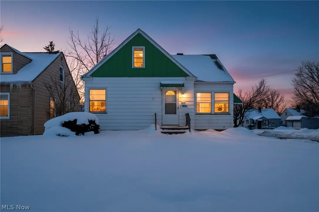 21202 Gardenview Drive, Maple Heights, OH 44137 - #1