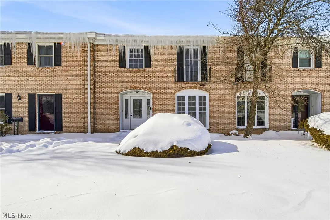 824 S Chillicothe Road #9, Aurora, OH 44202 - #1