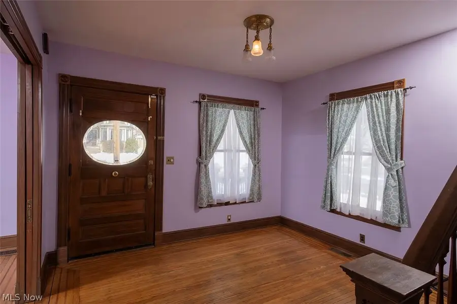 3101 Mapledale Avenue, Cleveland, OH 44109 - #3