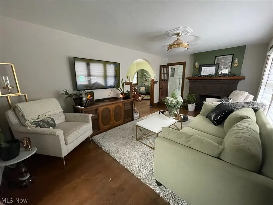 154 Bellfield Avenue, Elyria, OH 44035 - #2