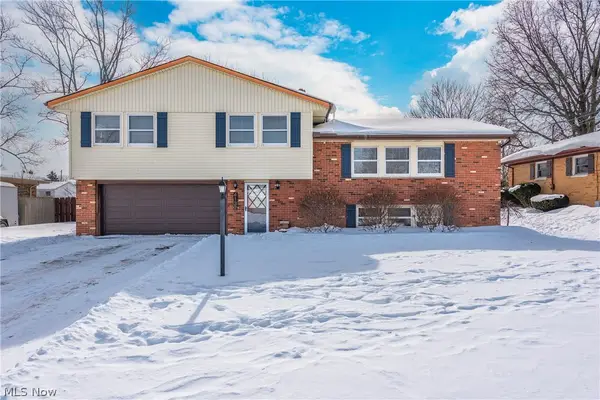 4132 Dennis Lane, Brunswick, OH 44212