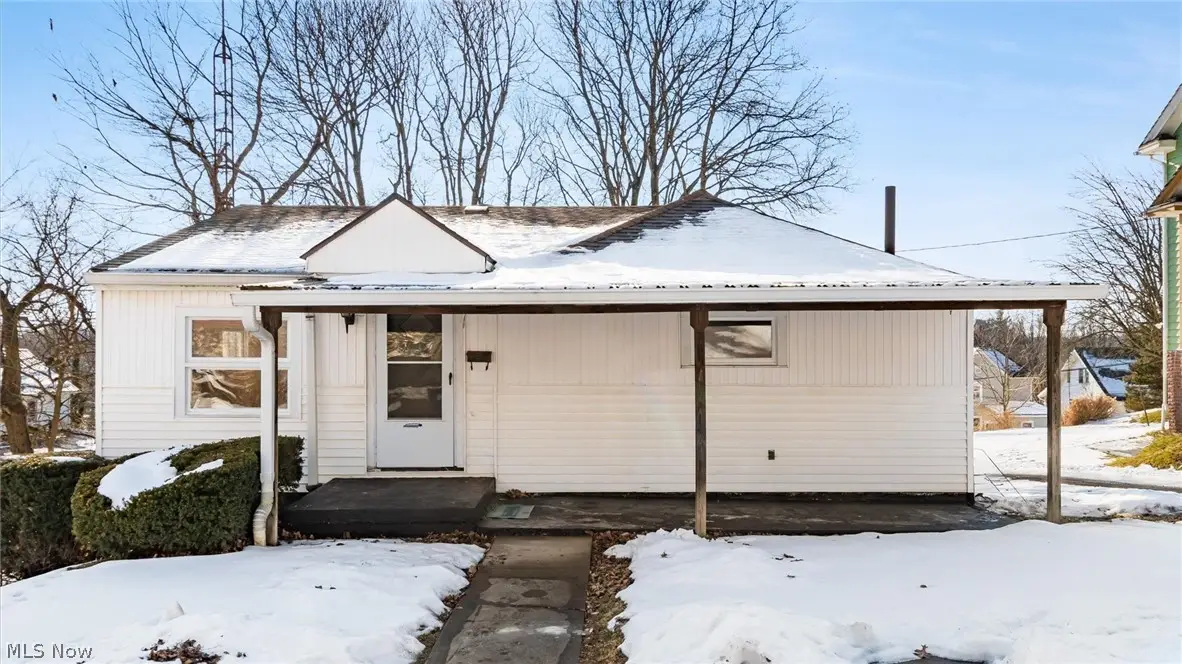 305 N High Street, New Lexington, OH 43764 - #1