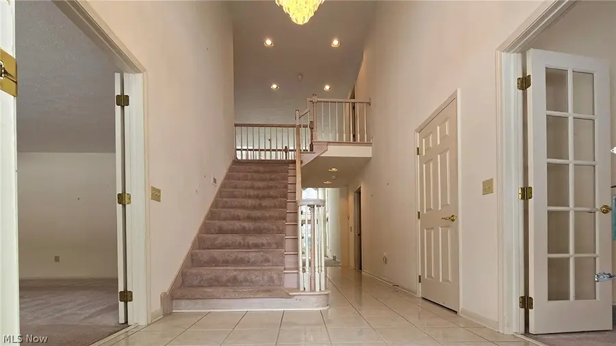 371 Nantucket Drive, Avon Lake, OH 44012 - #2