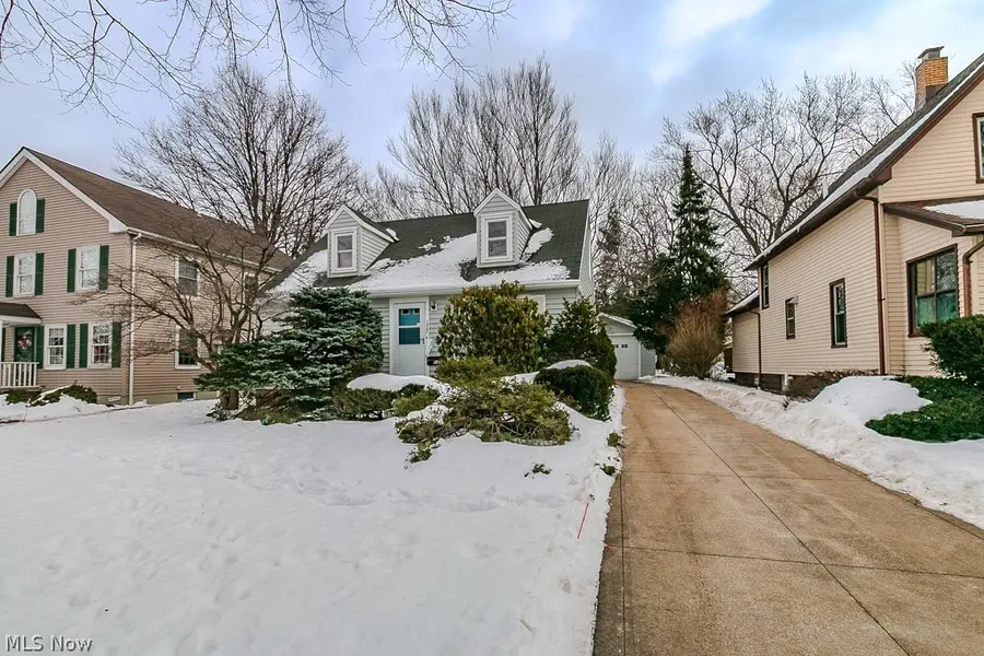 1307 Summit Drive, Cleveland, OH 44124 - #2