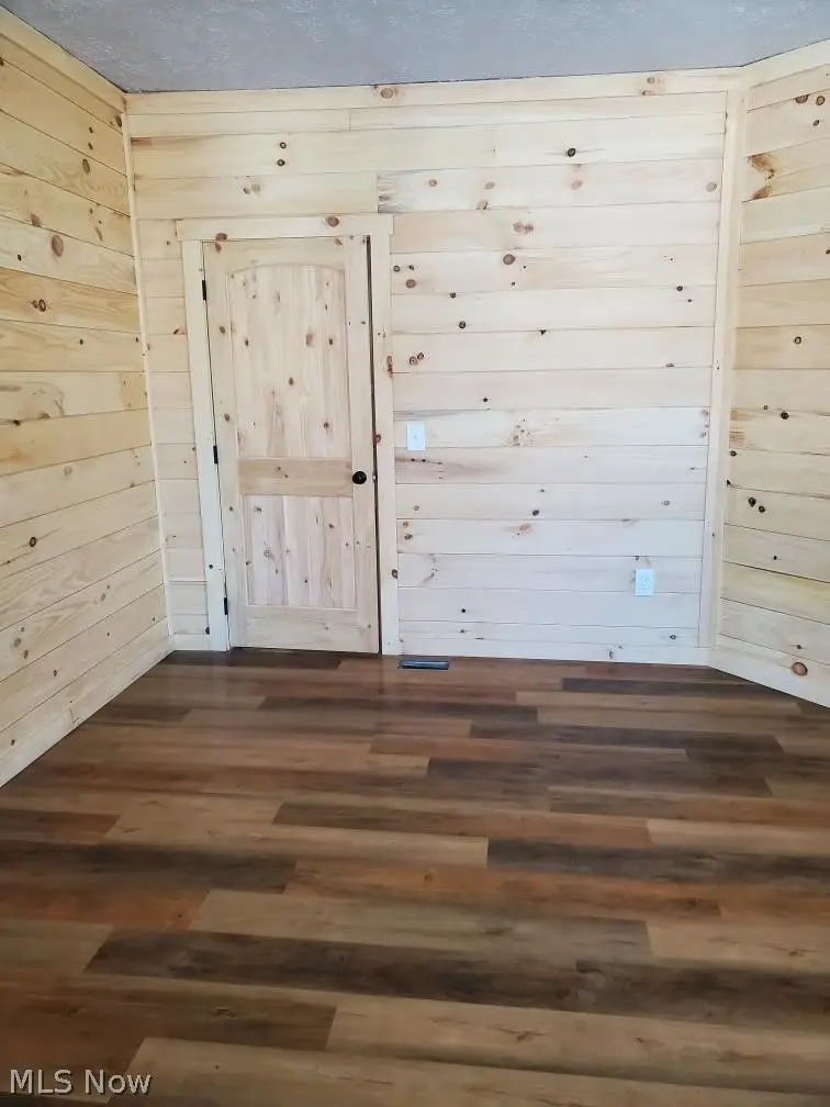 229 N 6th Street, Coshocton, OH 43812 - #2