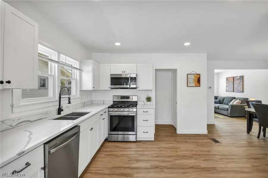 8318 Bauerdale Avenue, Parma, OH 44129 - #2