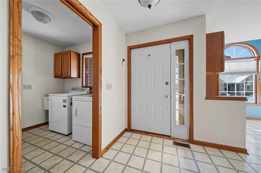 300 Fredricksburg Ne Court, North Canton, OH 44720 - #2