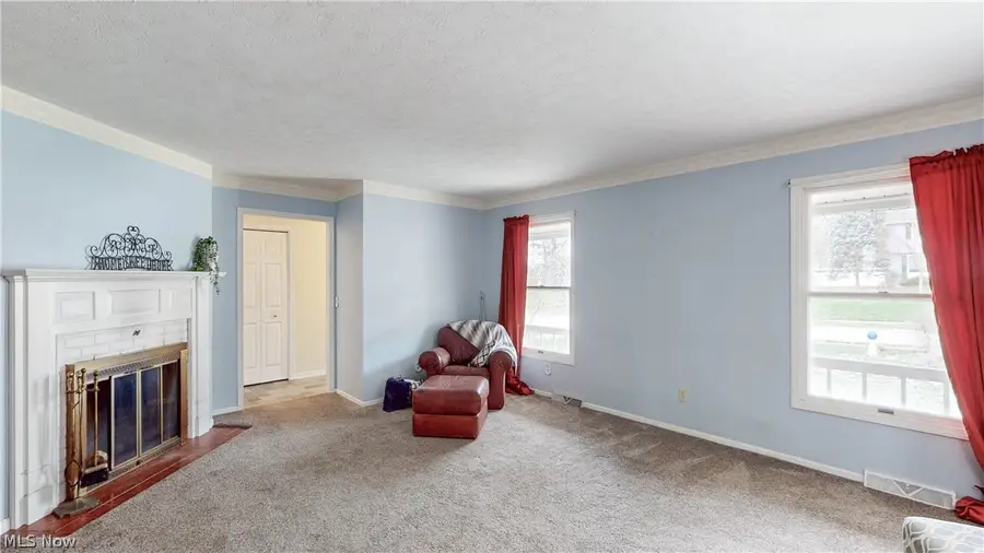 537 Park Ridge Drive, Munroe Falls, OH 44262 - #3