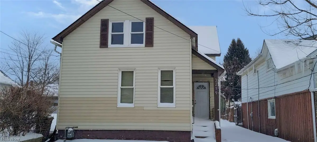 3219 W 33rd Street, Cleveland, OH 44109 - #1