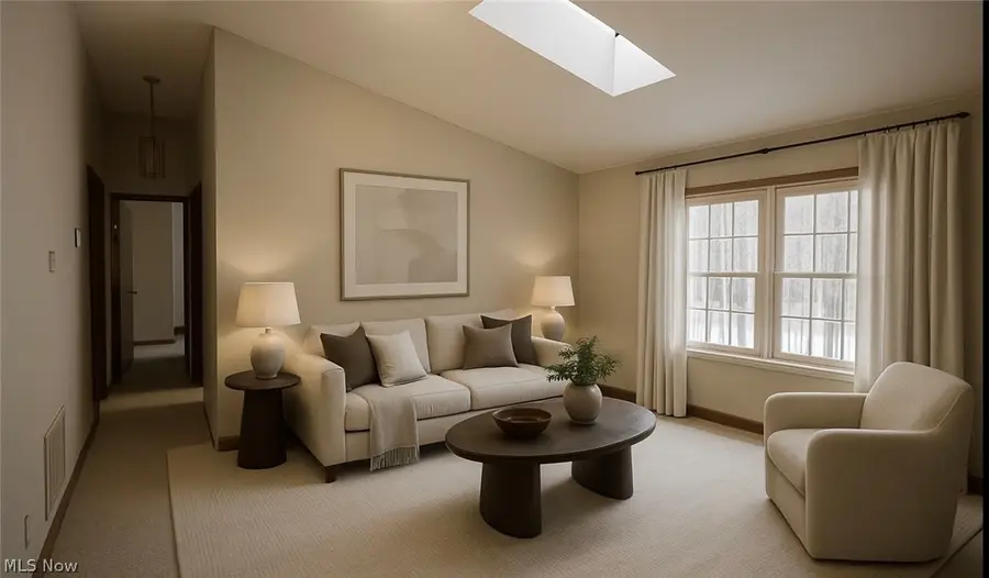 1327 Fox Run Drive, Youngstown, OH 44512 - #3