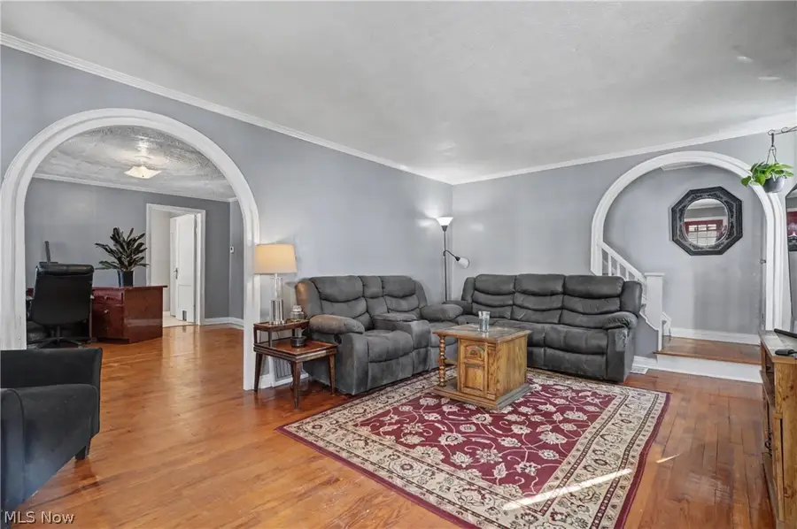 308 E Vista Avenue, Akron, OH 44319 - #3