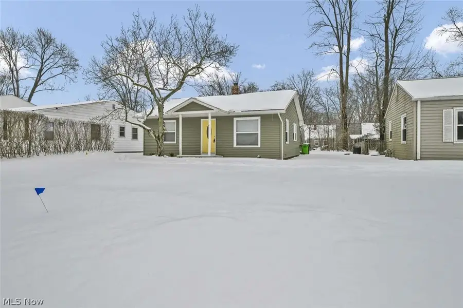 359 Dellwood Road, Avon Lake, OH 44012 - Image #2