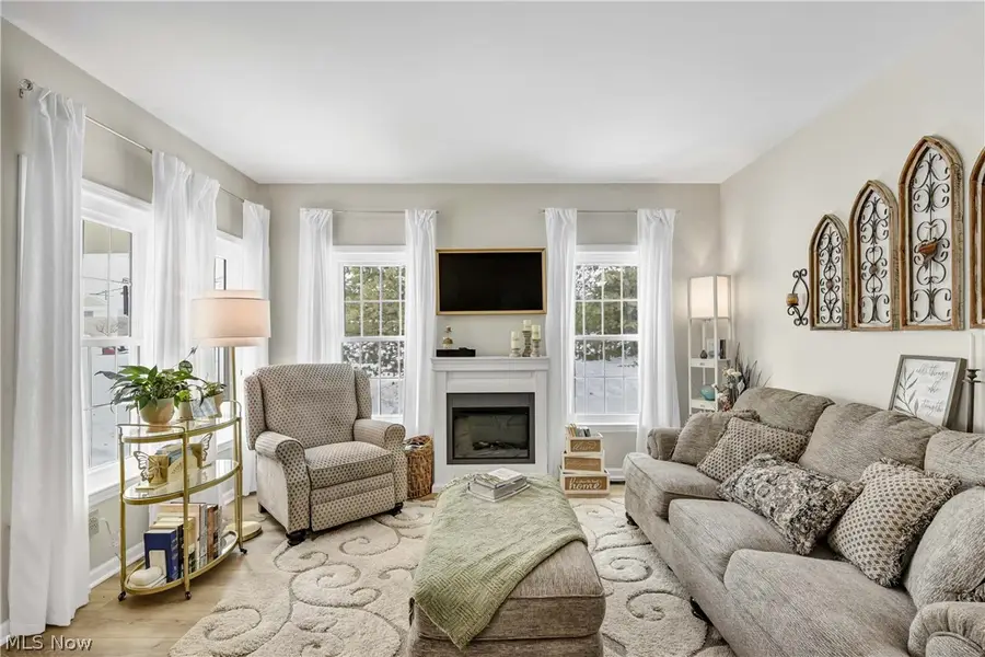 8577 Jonathan Drive, North Royalton, OH 44133 - #3