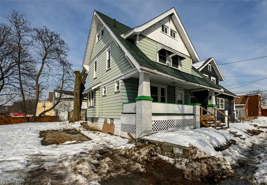 443 W Thornton W Street, Akron, OH 44307 - #2