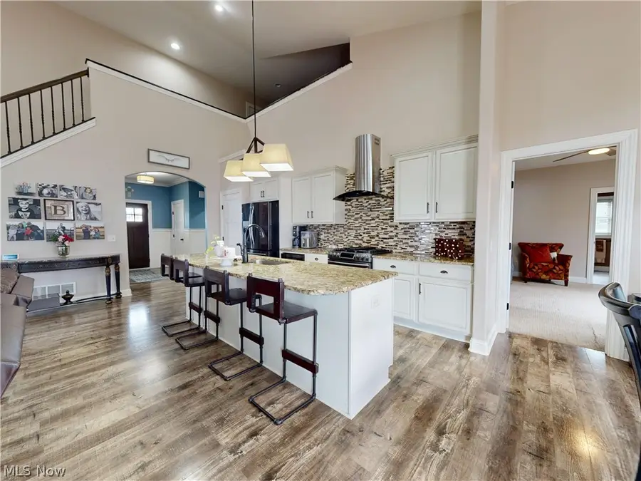 11931 Walton Nw Circle, Uniontown, OH 44685 - #2