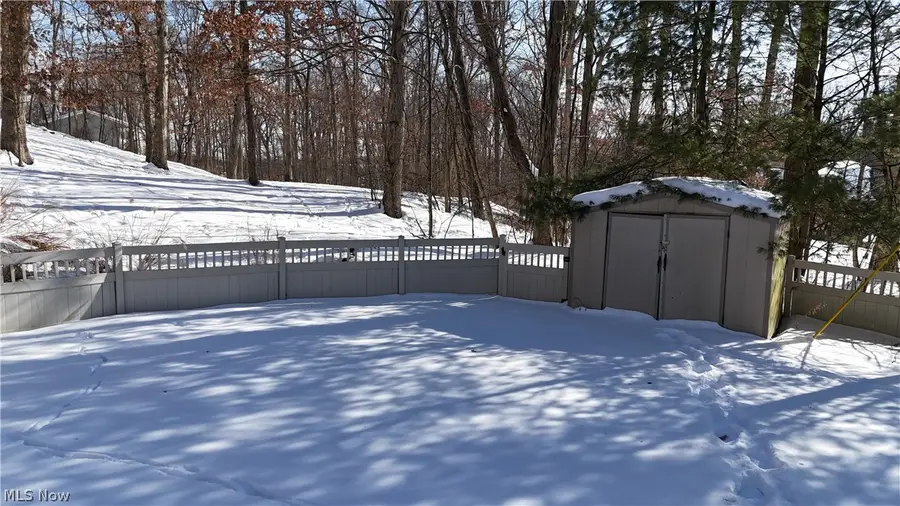 48276 Dyke Road, Negley, OH 44441 - #2