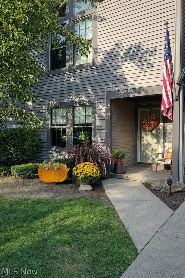 4032 Saint Andrews Court #1, Canfield, OH 44406