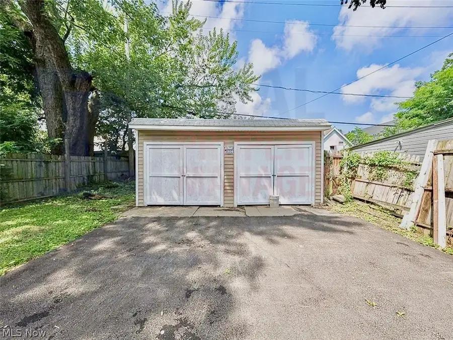 2040 W 103 Street, Cleveland, OH 44102 - #2