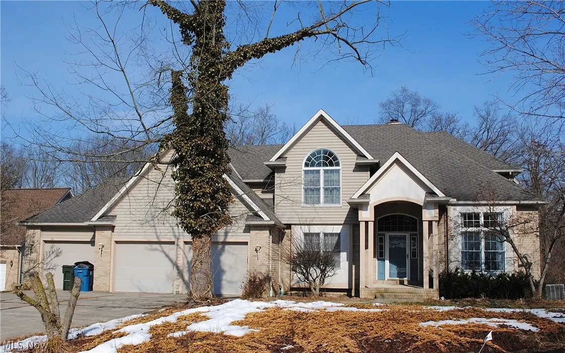 705 Willow Creek Drive, Amherst, OH 44001 - #1