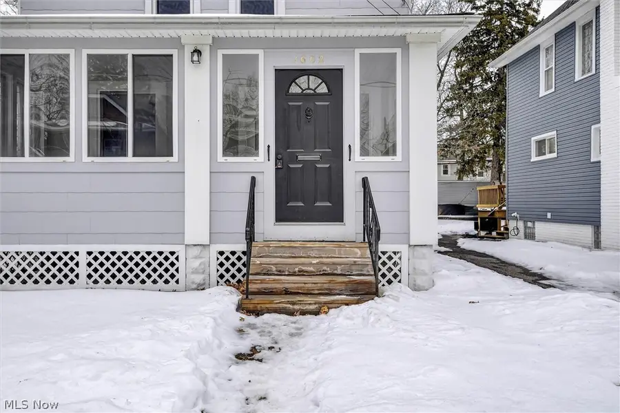 1602 Rosewood Avenue, Lakewood, OH 44107 - #3