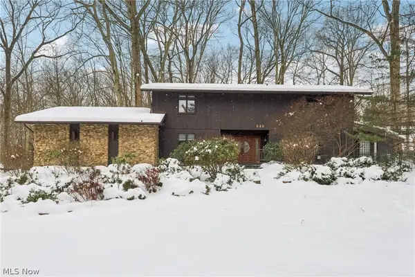 680 Rocky Hollow Drive, Akron, OH 44313