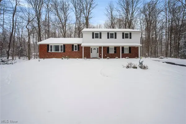 17987 Elliott Drive, Chagrin Falls, OH 44023
