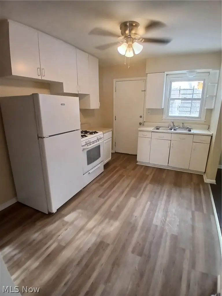 21 Zents Avenue, Youngstown, OH 44505 - #2