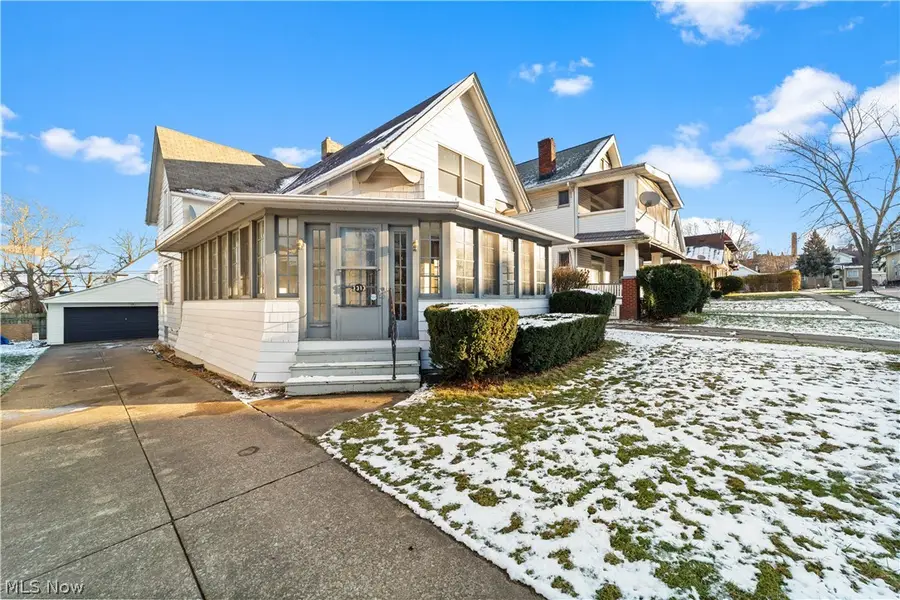 3313 W 111th Street, Cleveland, OH 44111 - #3