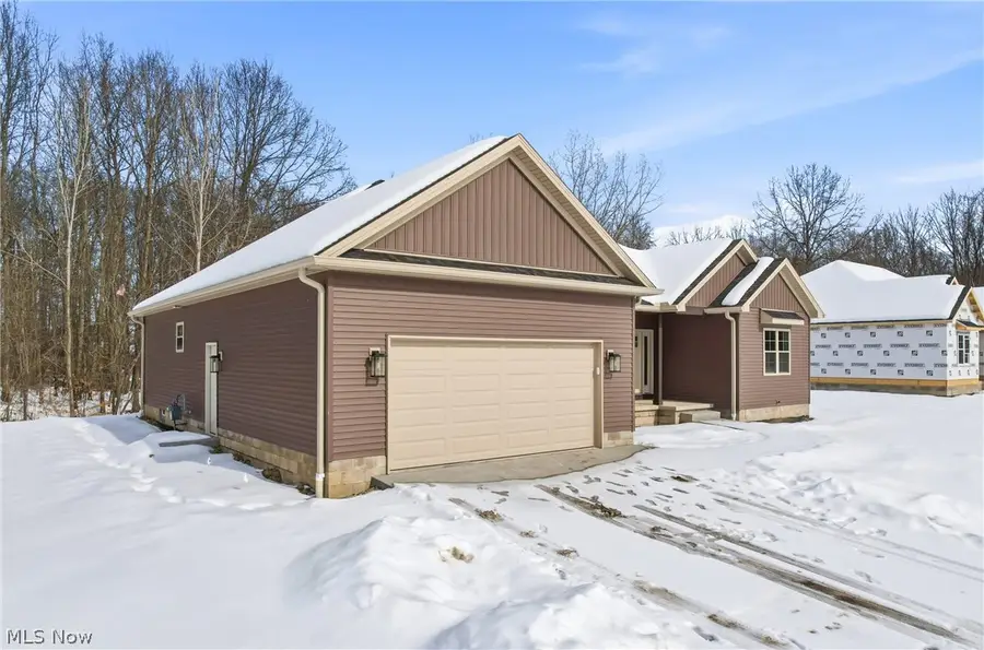 2310 Wilshire Drive, Cortland, OH 44410 - #3