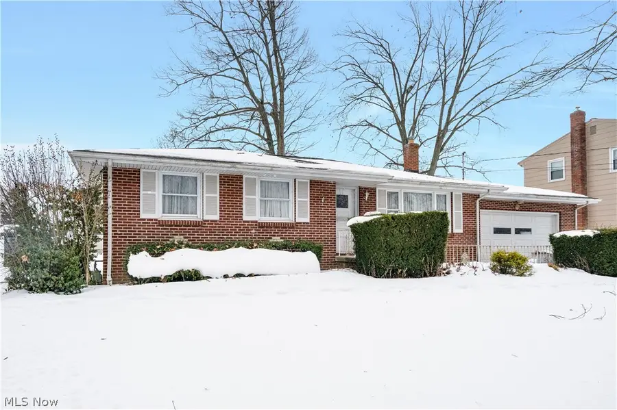 3847 Daytona Drive, Austintown, OH 44515 - #2