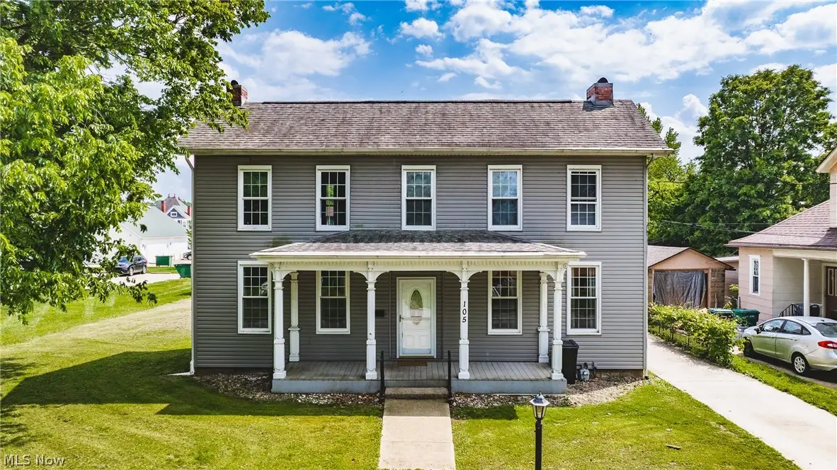 105 W 4 1/2 Street, Williamstown, WV 26187 - #1