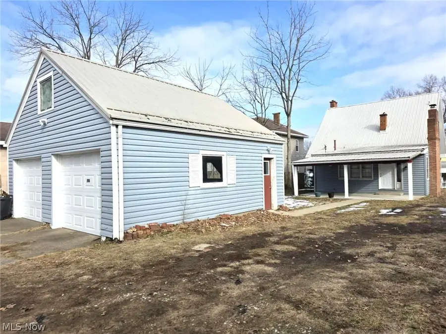 920 32th Street, Parkersburg, WV 26104 - #2