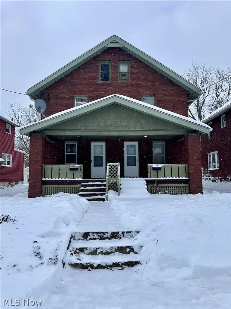 2052-2054 16th Sw Street, Akron, OH 44314 - #2