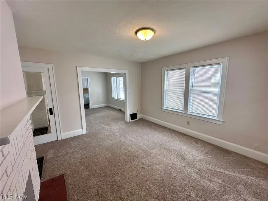 2052-2054 16th Sw Street, Akron, OH 44314 - #3