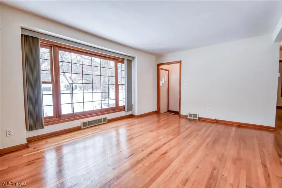 2772 Oak Street, Willoughby Hills, OH 44094 - #3