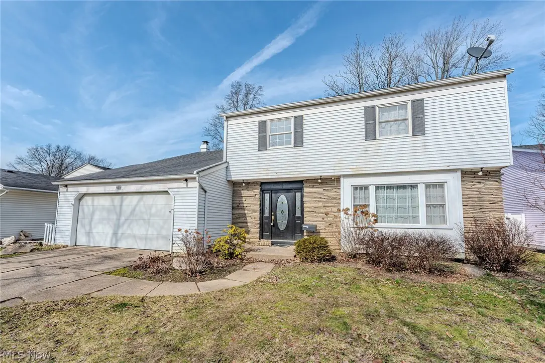 920 Howard Street, Elyria, OH 44035 - #1