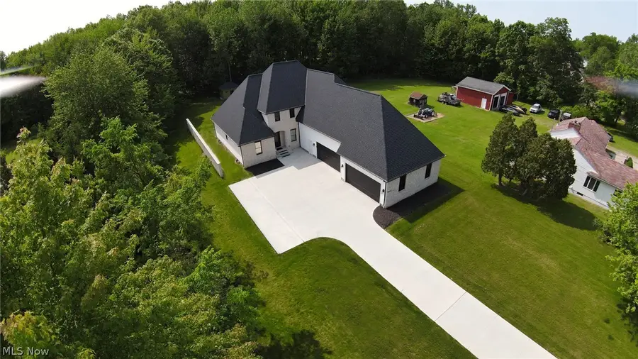 8860 Sharp Road, Olmsted, OH 44138 - #2