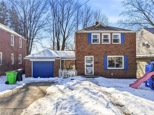 298 E Ford Avenue, Barberton, OH 44203