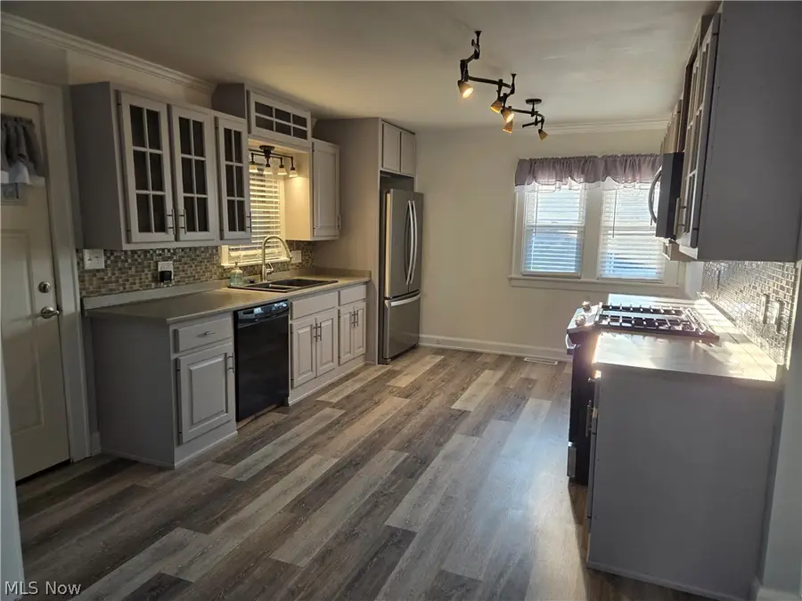 1108 N Walnut Street, Dover, OH 44622 - #3