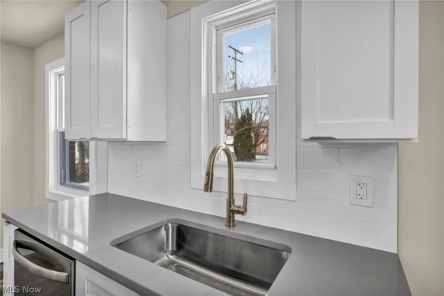 20261 Fuller Avenue, Euclid, OH 44123 - #3