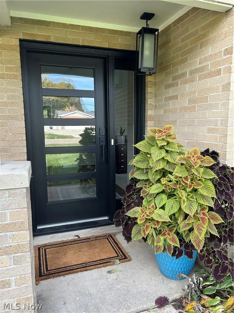 5650 Comanche Nw Street, North Canton, OH 44720 - #2