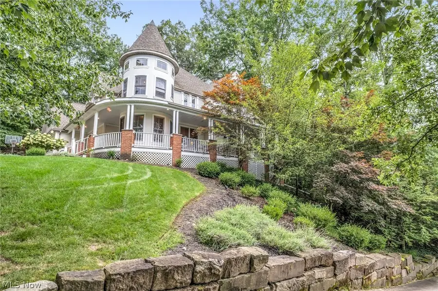 8851 Spring Valley Drive, Broadview Heights, OH 44147 - #2