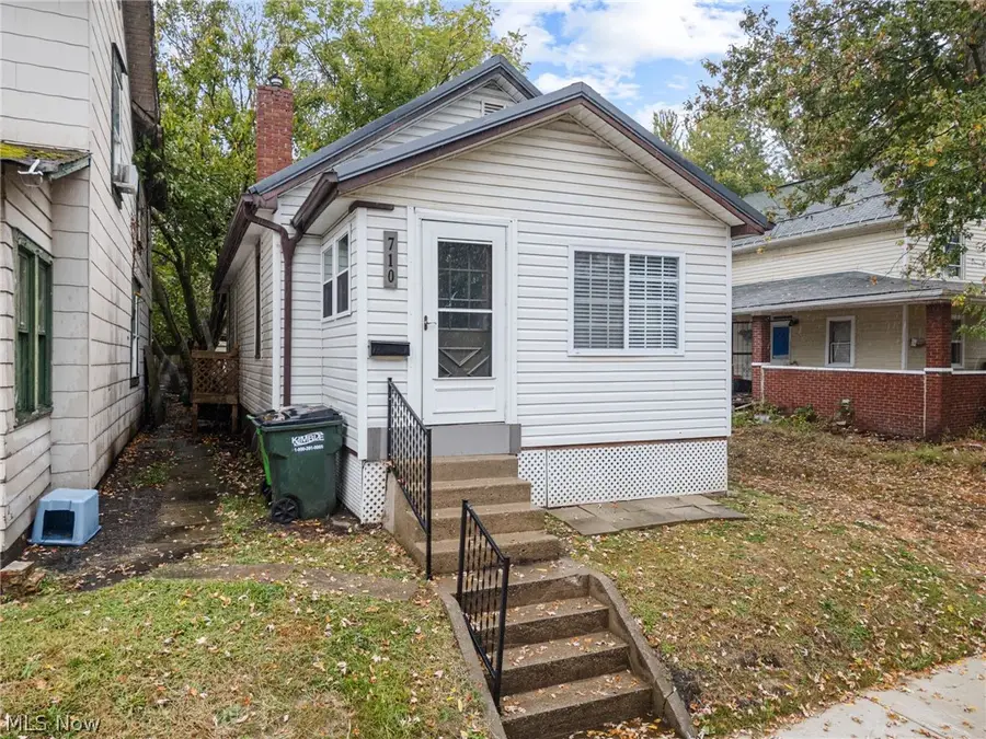 710 N Freedom Avenue, Alliance, OH 44601 - #2