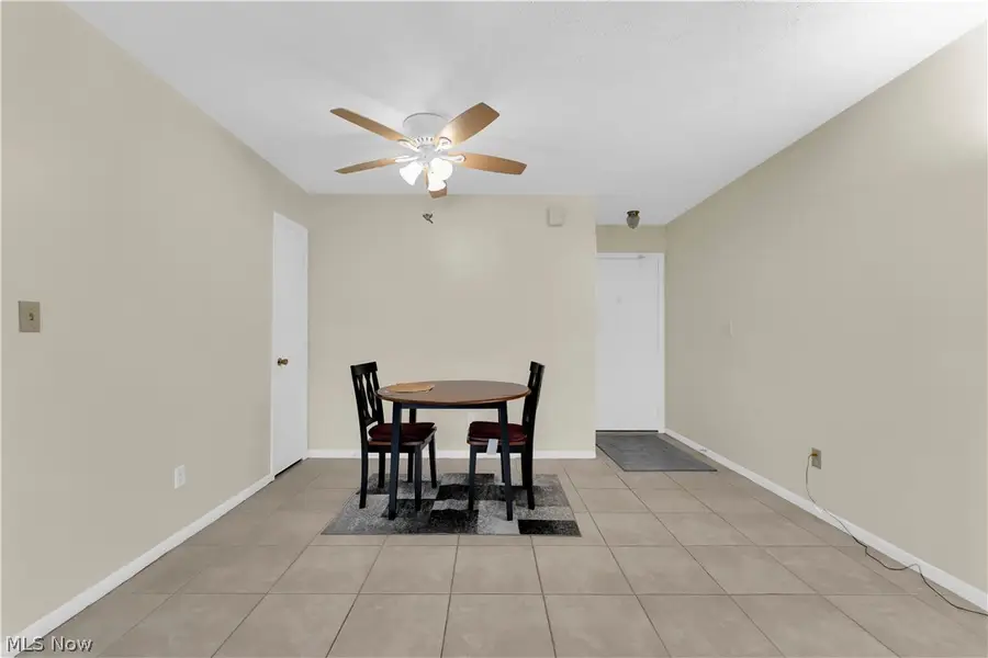 985 Canyon View Road #108-D, Northfield, OH 44067 - #3