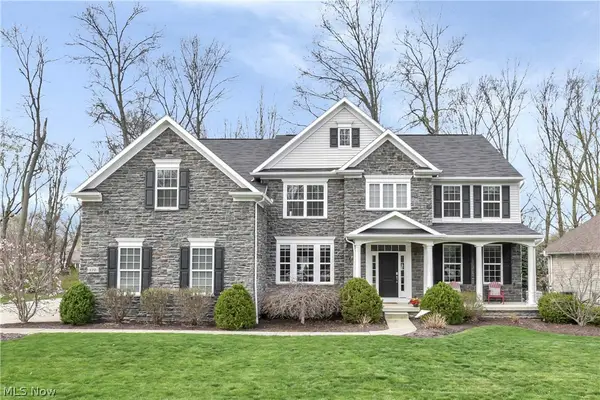 170 Centennial Drive, Avon Lake, OH 44012