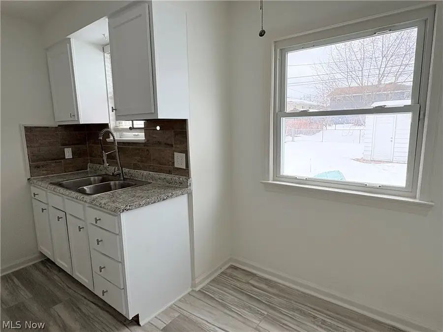 15521 Corkhill Road, Maple Heights, OH 44137 - #3