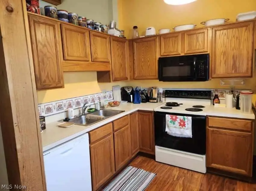 810 Amherst Lane #810, Brunswick, OH 44212 - #2