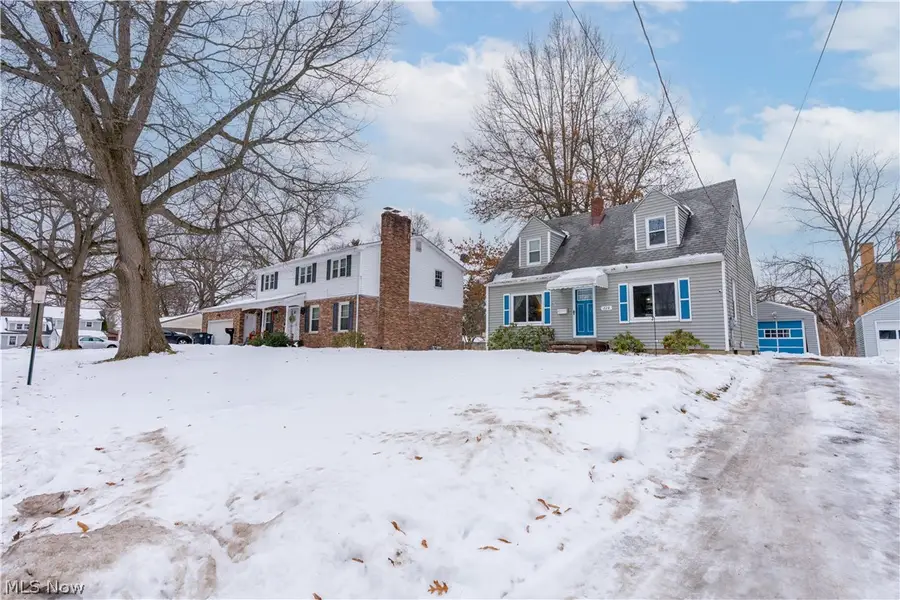 228 Hawk Avenue, Akron, OH 44312 - #3