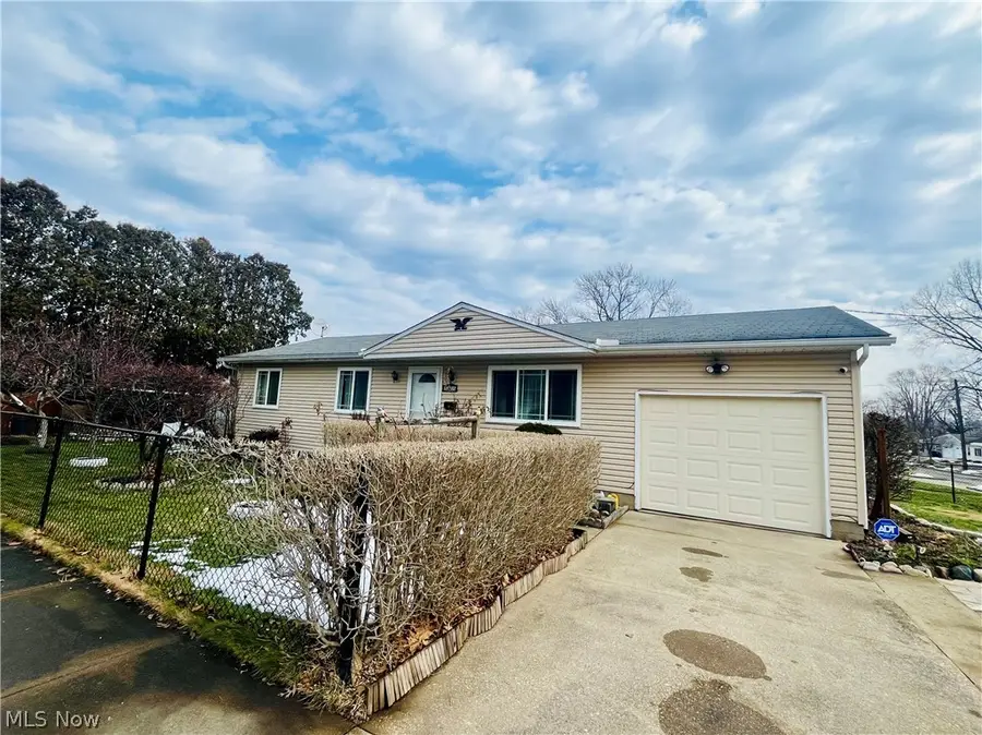 2275 Edwin Avenue, Akron, OH 44314 - #2