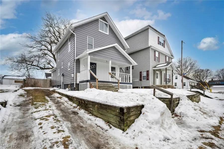 1084 Shannon Avenue, Barberton, OH 44203 - #3